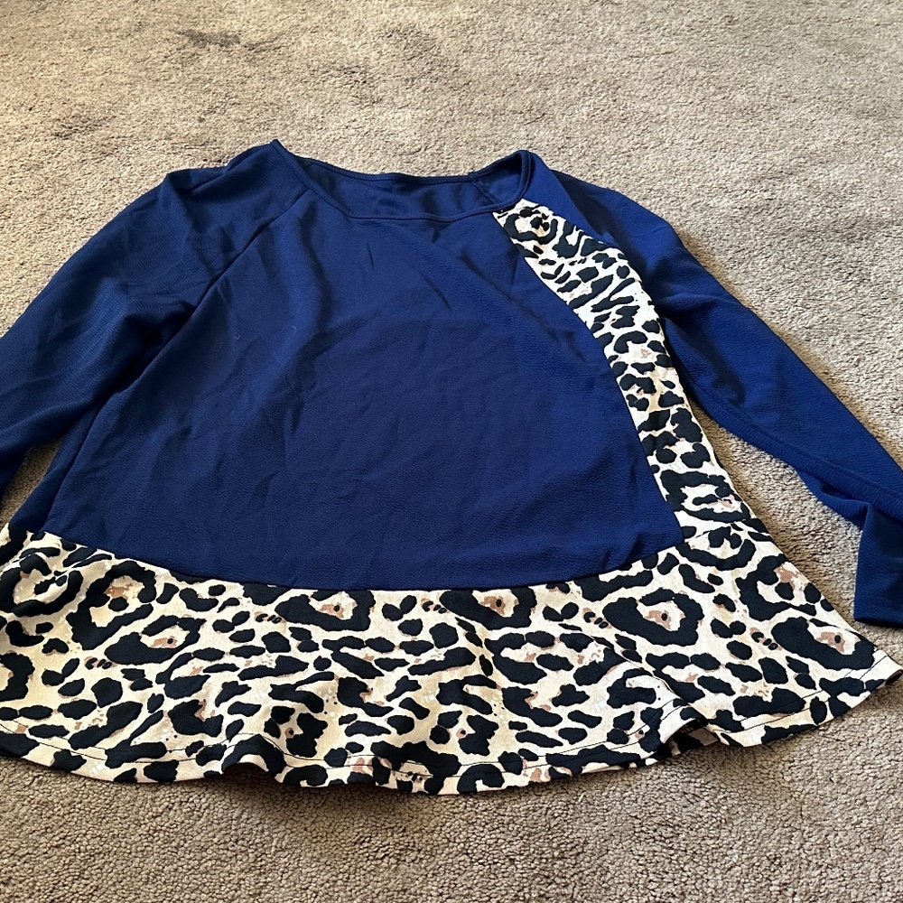 Size Xl leopard shirt